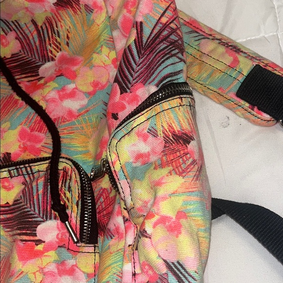 Victoria’s Secret PINK Galaxy Floral Multicolor campus Backpack - Picture 5 of 9